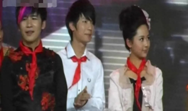娱乐圈的神奇碰撞，杨紫和陈楚生竟然一起唱过歌，你敢相信吗